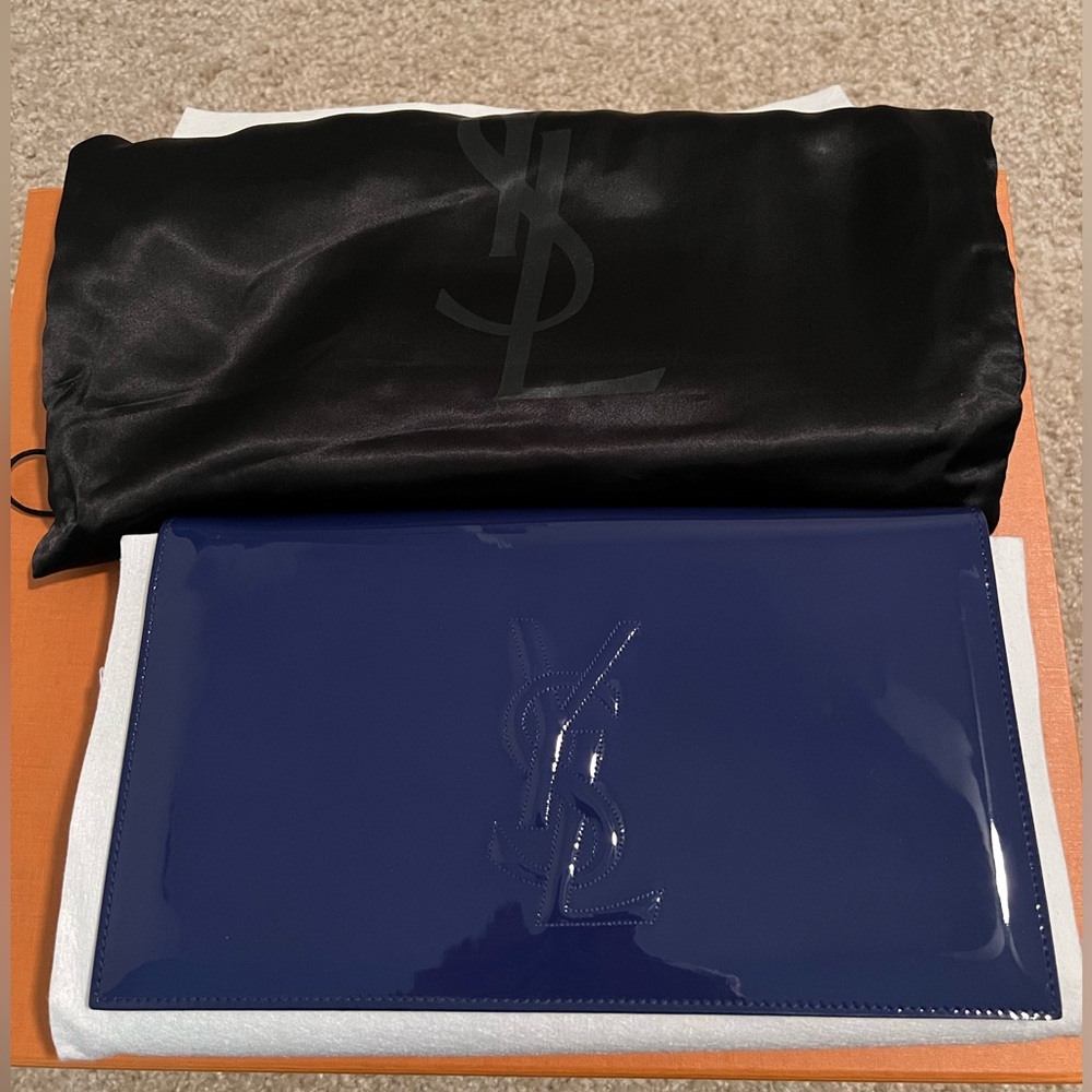 (New) YSL Belle de Jour patent leather clutch bag Royal blue